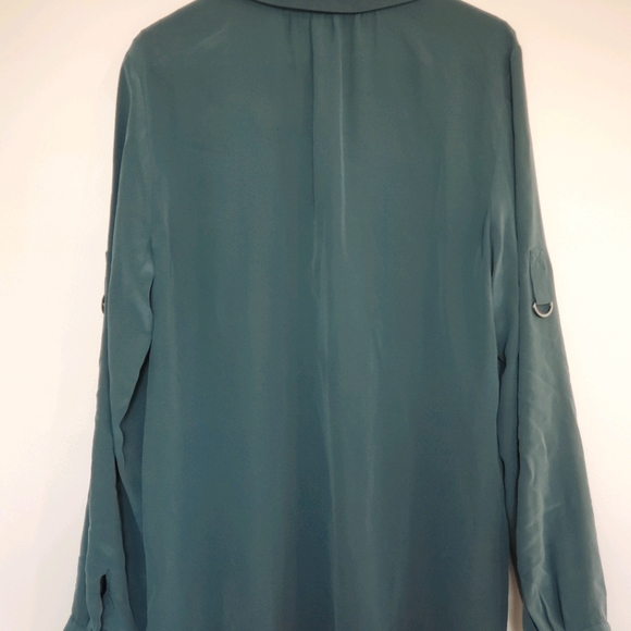EILEEN FISHER Silk blouse, adjustable sleeves. - Picture 6 of 9